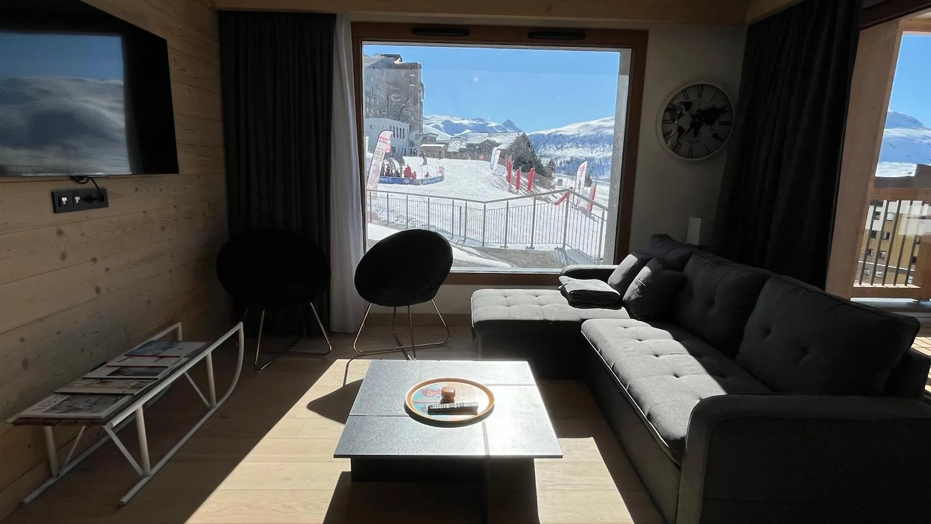 Residence Phoenix B By Leavetown Vacations Alpe d'Huez Apartment